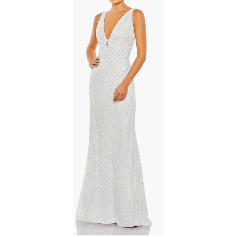 MAC DUGGAL Sequined Plunge Neck Sleeveless Column Gown in White NWT $398